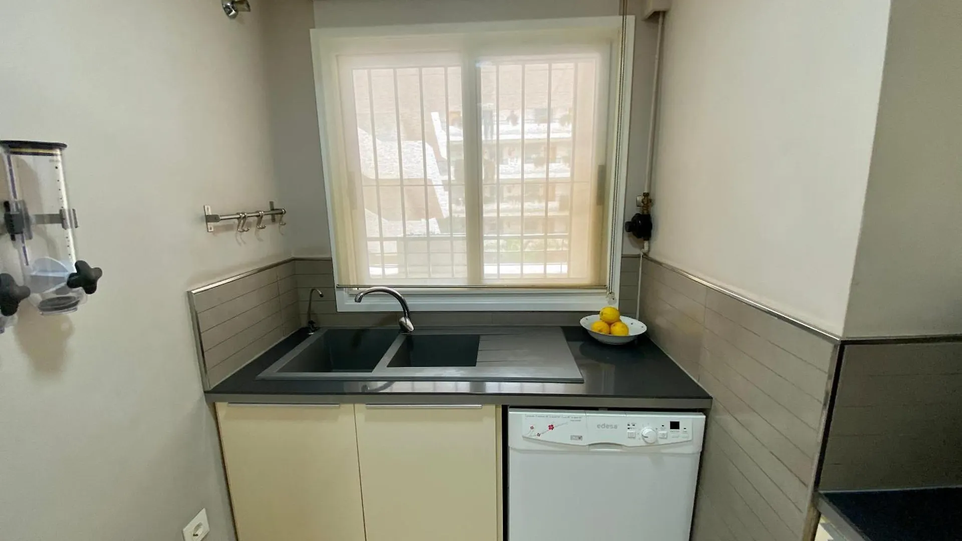 Apartamento Con Vistas Y Terraza En Guadalmina Mad Marbella