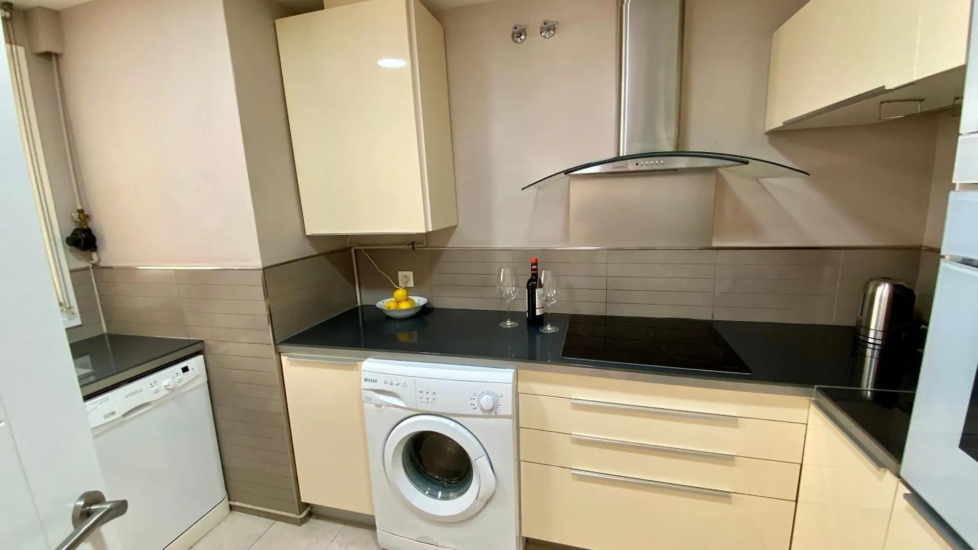 Apartamento Con Vistas Y Terraza En Guadalmina Mad Marbella