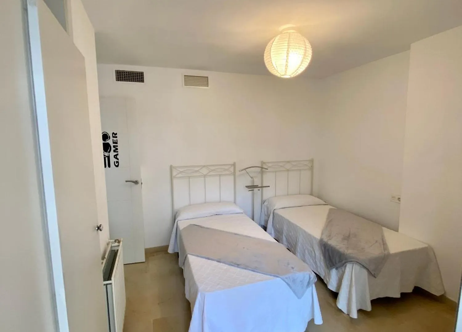 Apartamento Con Vistas Y Terraza En Guadalmina Mad Marbella