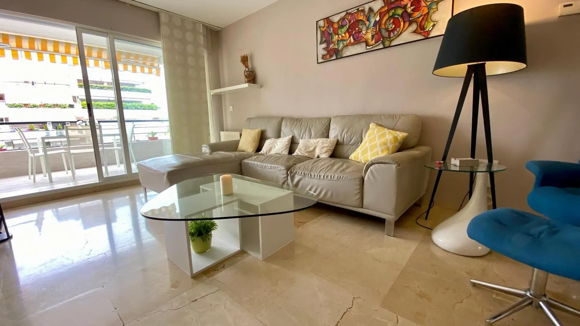 Apartamento Con Vistas Y Terraza En Guadalmina Mad Marbella