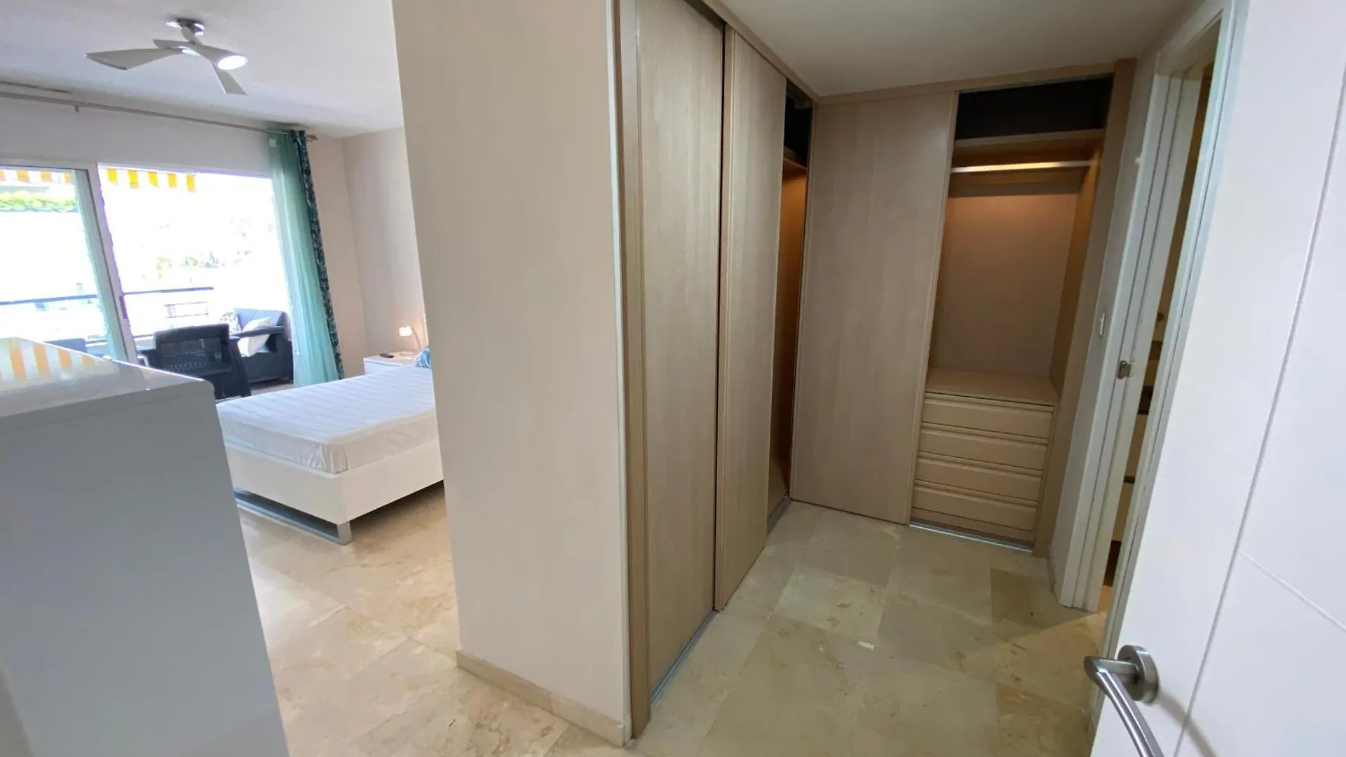 Apartamento Con Vistas Y Terraza En Guadalmina Mad Marbella