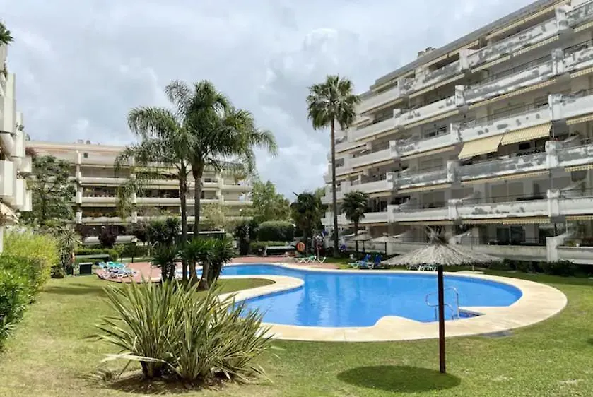 Apartamento Con Vistas Y Terraza En Guadalmina Mad Marbella