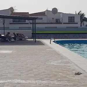 https://apartamento-junto-a-la-piscina.in-canary-islands.com