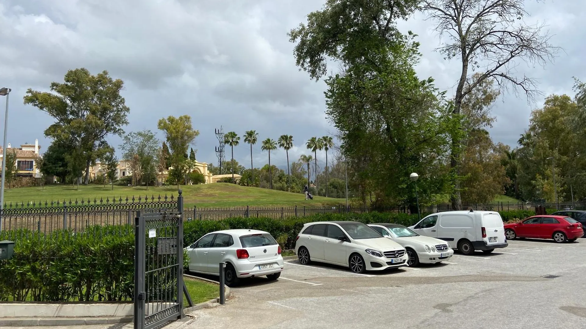 Apartamento Con Vistas Y Terraza En Guadalmina Mad Marbella